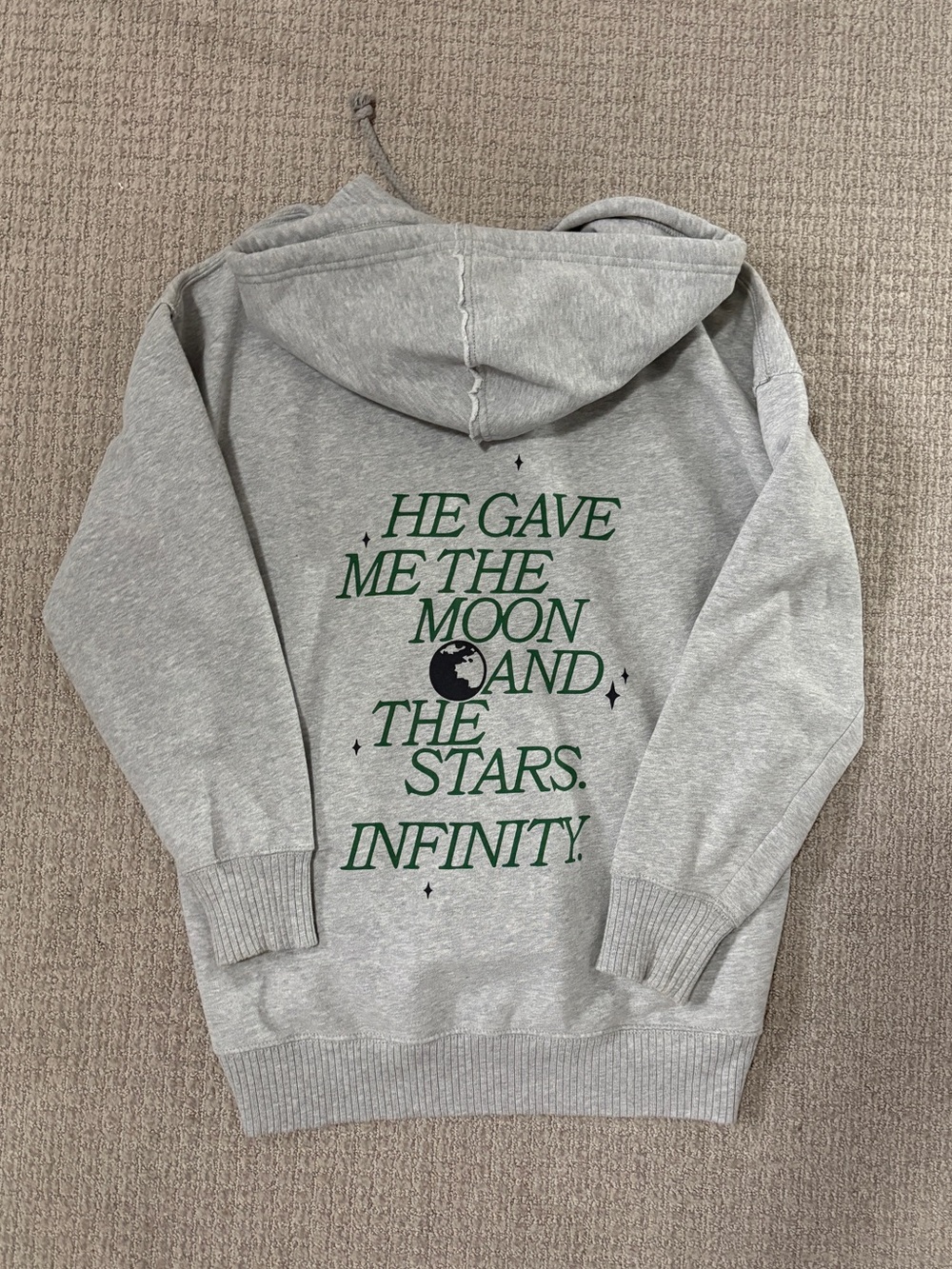 The Summer I Turned Pretty x American Eagle Hoodie - Picture 1 of 3